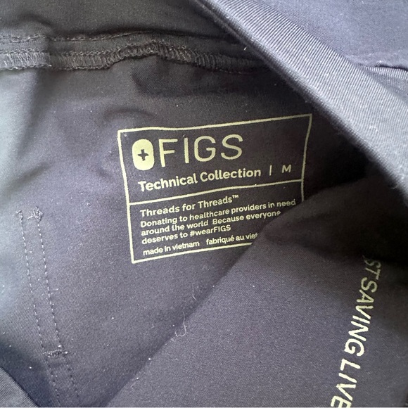 Figs High Waisted Zamora Jogger Scrub Pants size medium - Picture 2 of 2